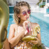 Porte-gobelet flotteur Swim Essentials Golden Swan 17 cm