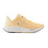 Chaussures Running de New Balance Fresh Foam Arishi v4 Solar Flare Femme