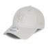 Casquette New Era Femme New York Yankees Tonal 9FORTY Crème