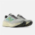 Chaussures Running de New Balance Fresh Foam X More v5 Gris