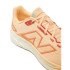 Chaussures Running de New Balance Fresh Foam 680 v8 Fleur de pêcher Femme