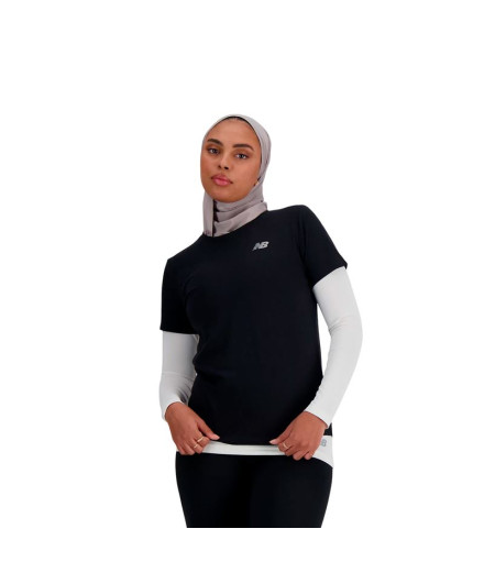 T-shirt New Balance de Sport Essentials Heathertech Bk Femme